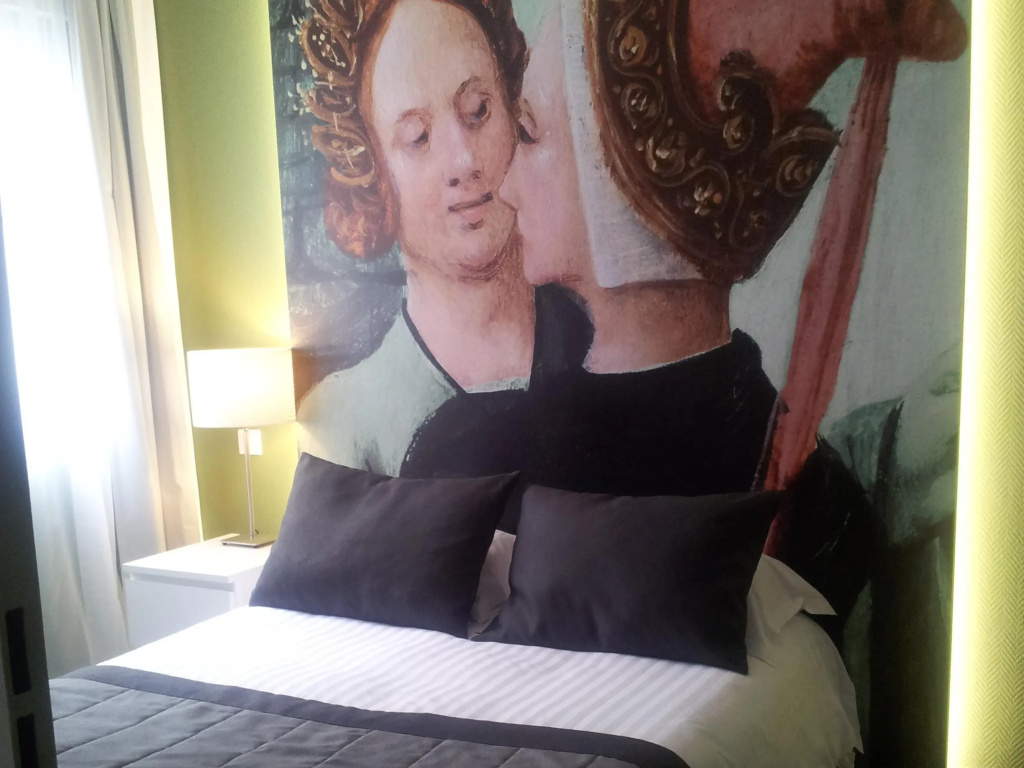 Comfort room
