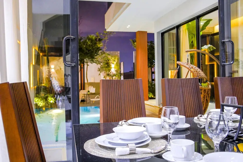 2 Bedrooms Villa with garden view