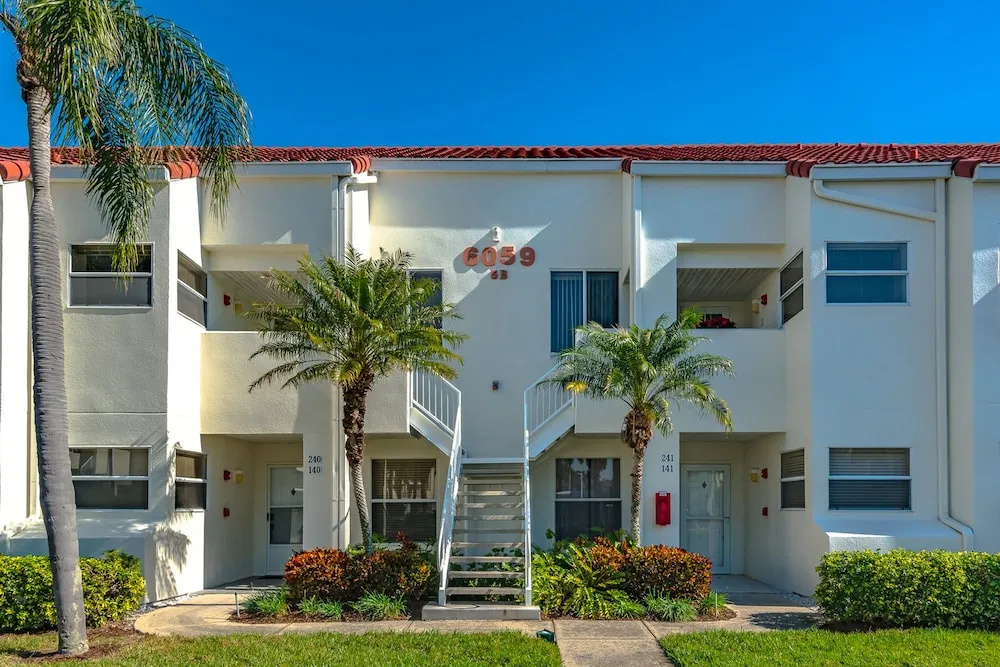 Vista Verde East 5137 - Two Bedroom Condo