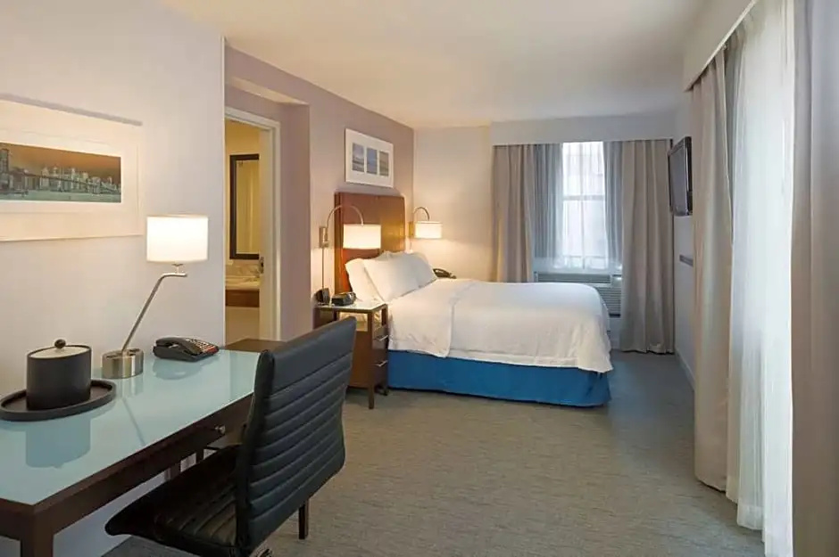 Hampton Inn Manhattan Seaport Financial District - Chambres