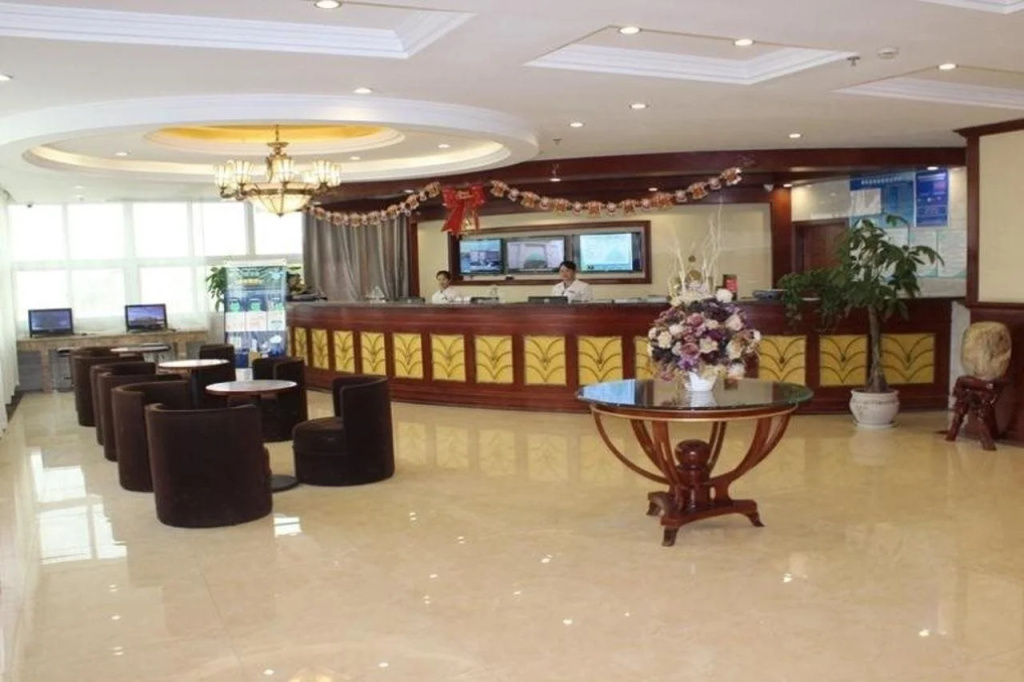 Lobby & Reception