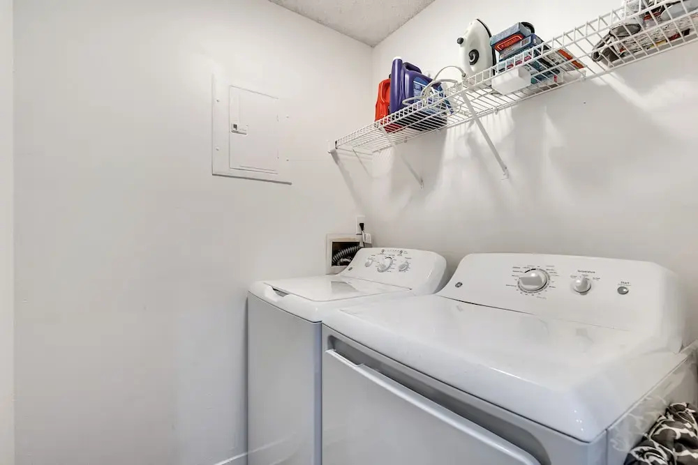 2Bedroom 2Bath Water View Apartment