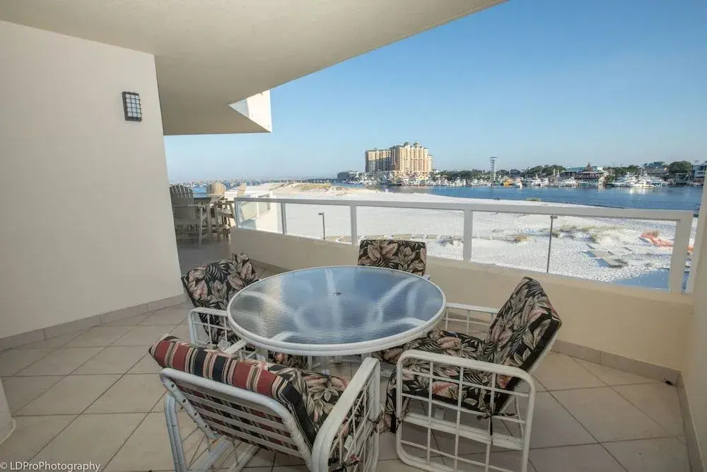 East Pass Towers 305 2 Bedroom Condo by RedAwning