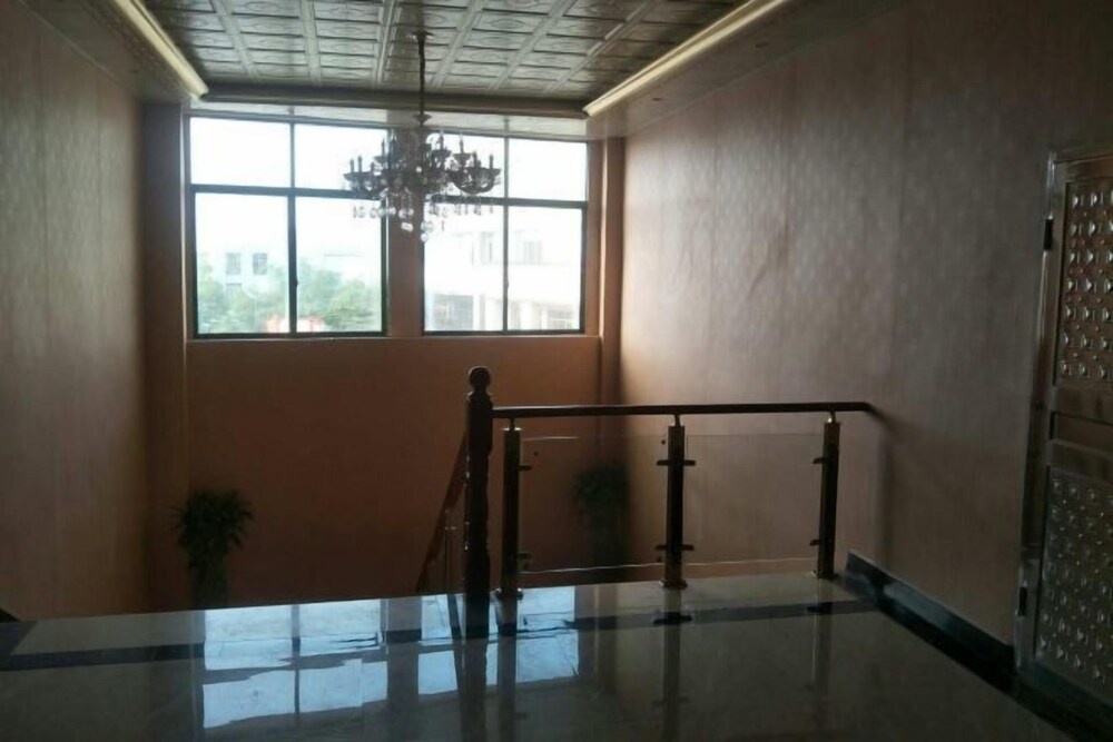 Luanchuan Friendship Business Hotel in Jian