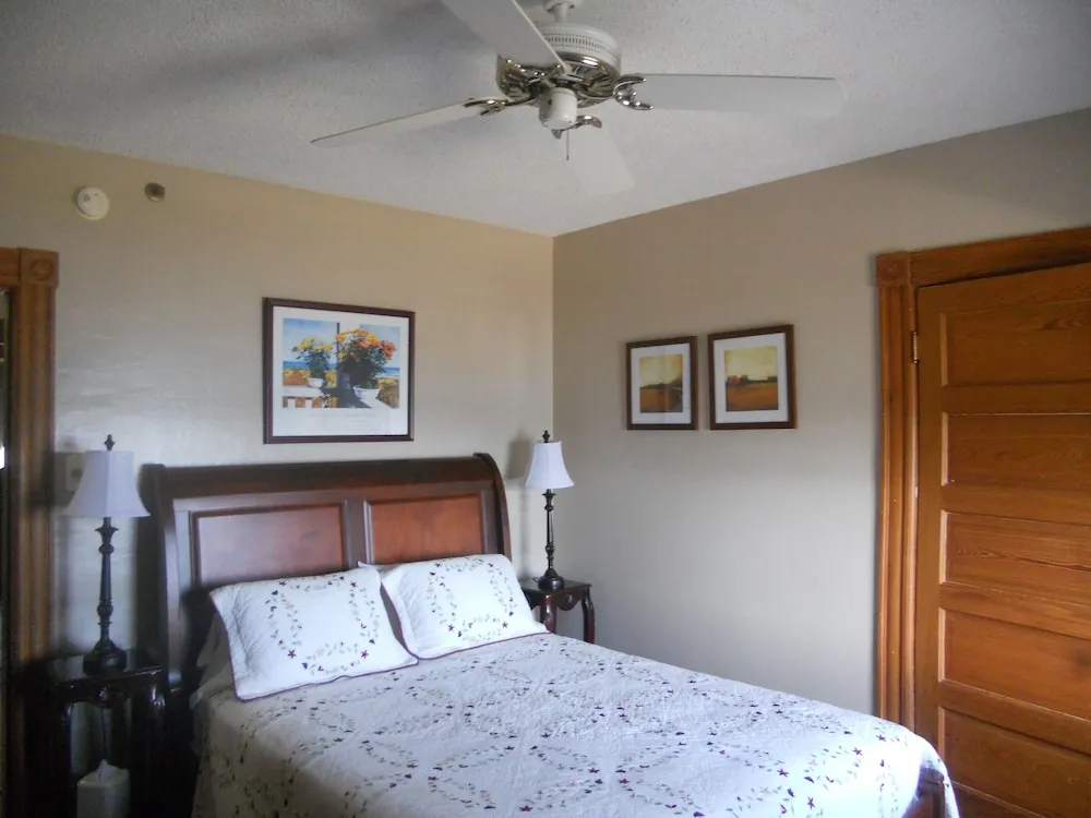 Deluxe Double room full double bed
