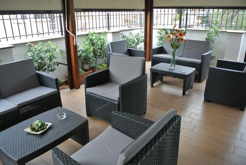 E-Room 42 photo 7