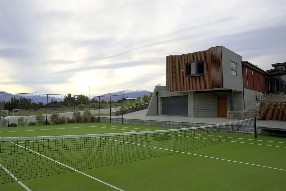 Mt Gold Retreat - Tennis court - Hot Tub