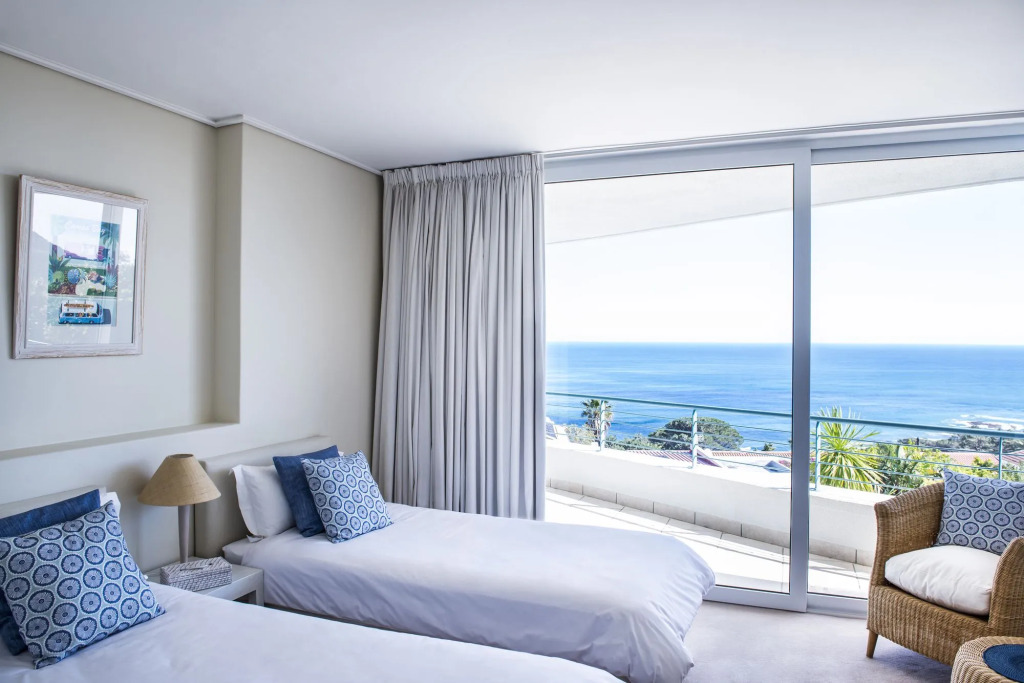 Bay Reflections Camps Bay Luxury Serviced Apartments - фото 5