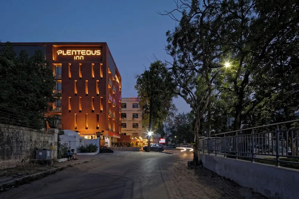 Hotel Plenteous Inn