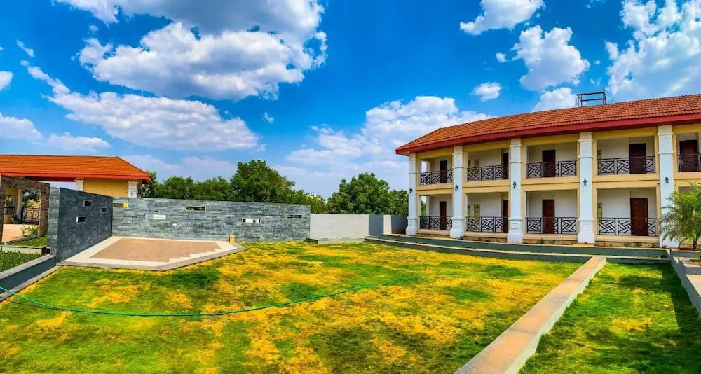 Spoorti Resort & ClubHouse