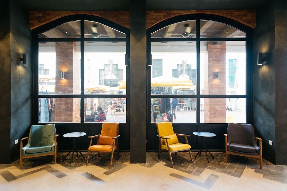 Lobby & Reception