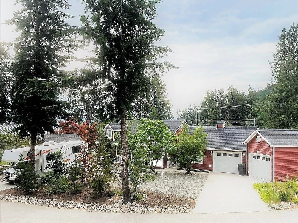 Prosecco Palazzo At Peachland 1 Bedroom Home By Redawning