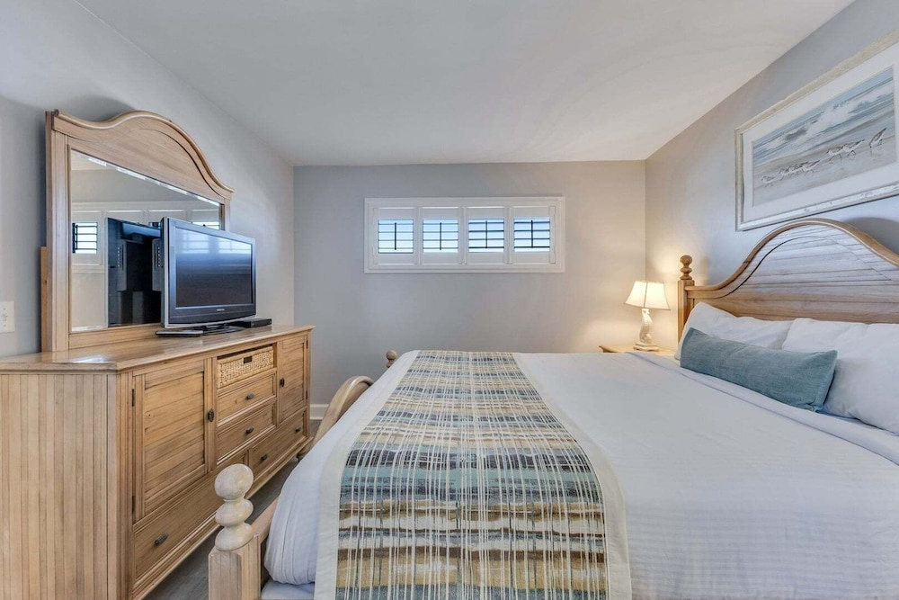 1106 Seaward Way by Atlantic Towers