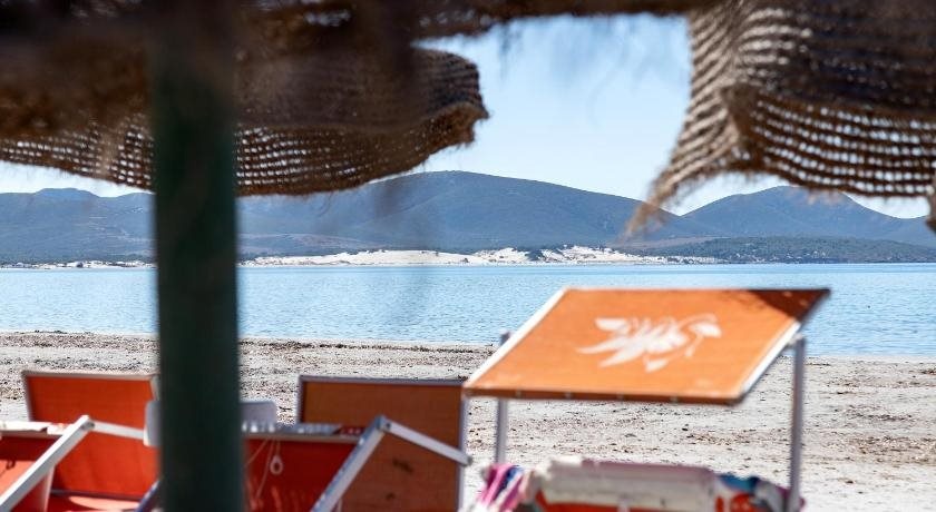 Beach & Waterfront