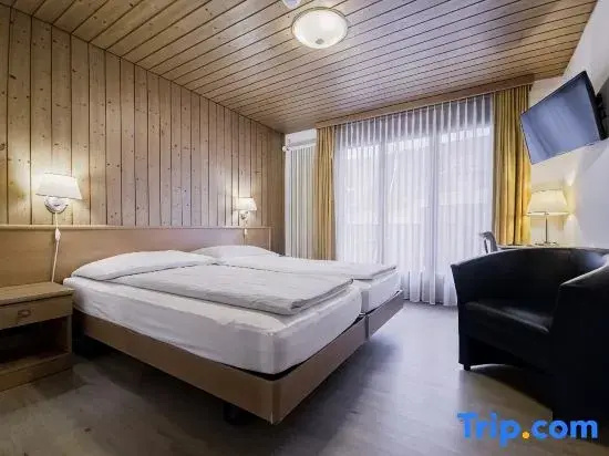 Premium Quadruple room with balcony