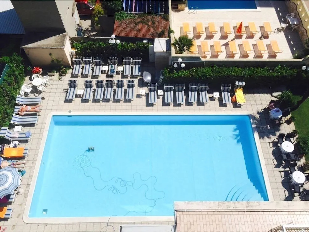 Hotel photo 30
