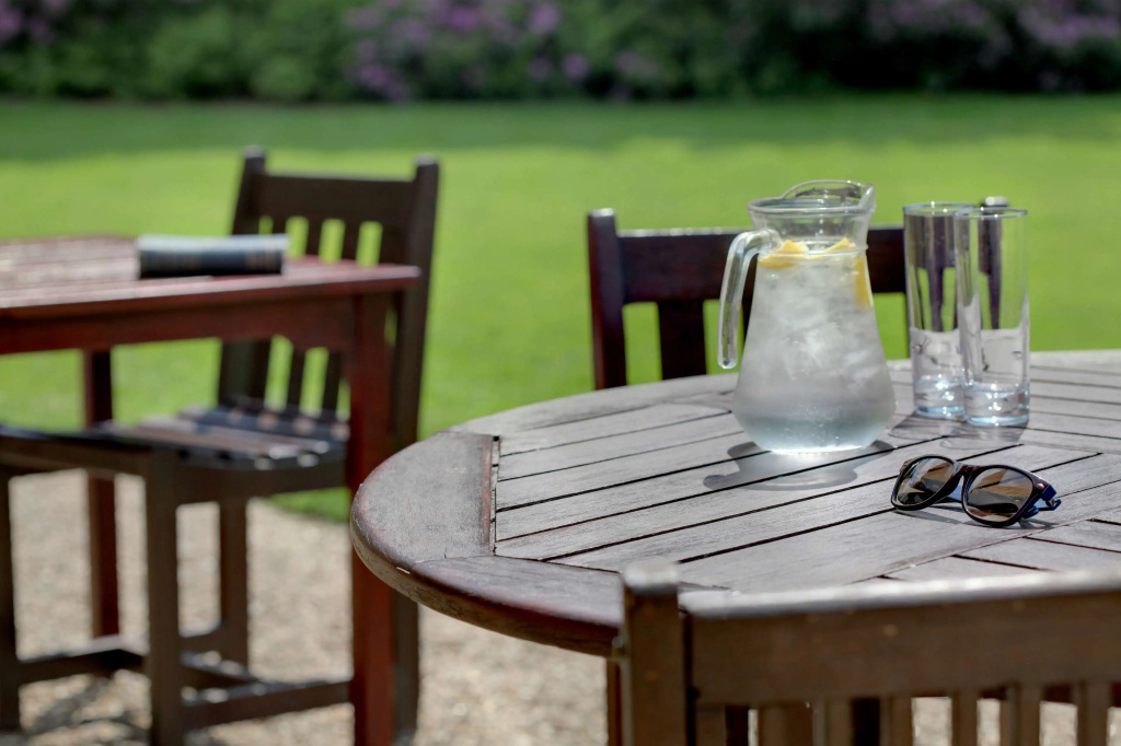 Best Western Plus Grim's Dyke Hotel - 2