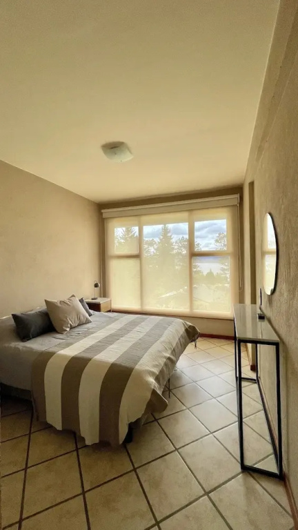 1 Bedroom Family Apartment with lake view