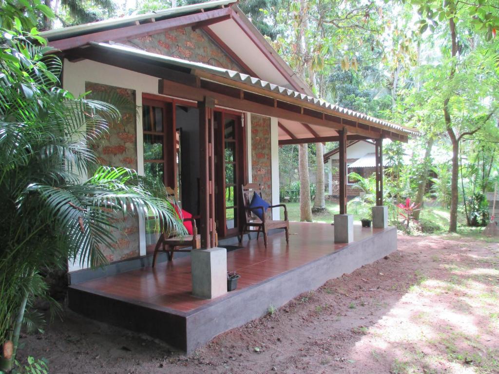 Kumbukgahawatta Hotel