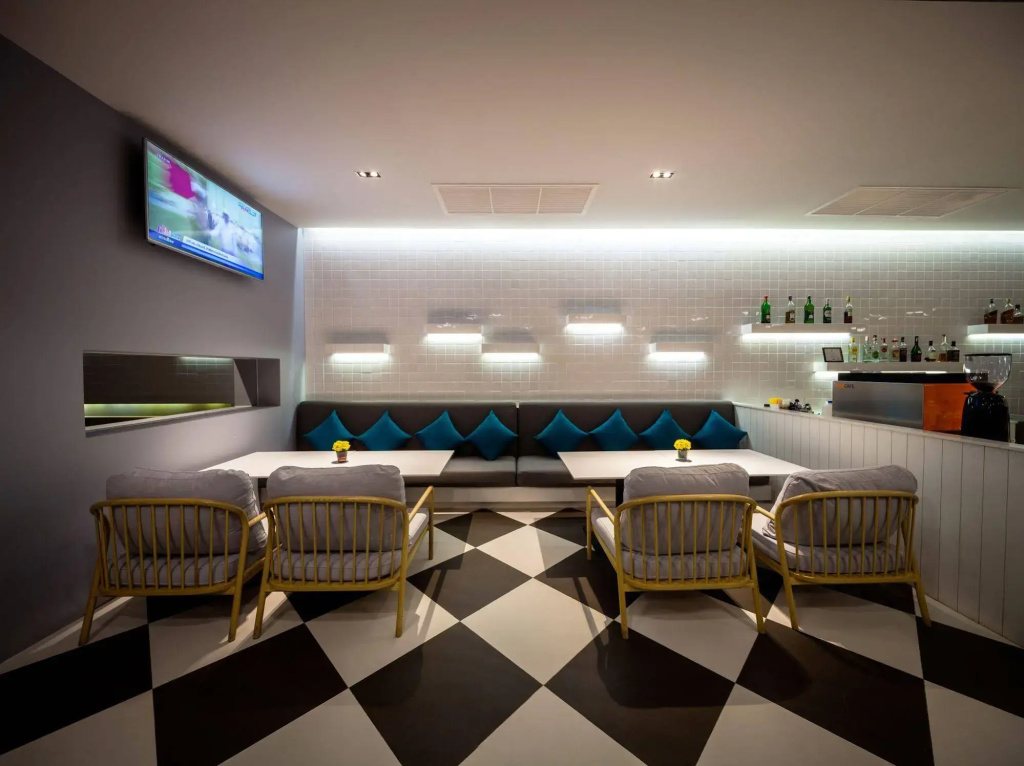 Hotel photo 12