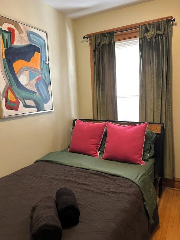 Economy room