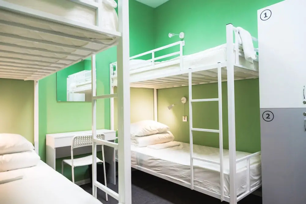 Кровать в общем номере в Just inn