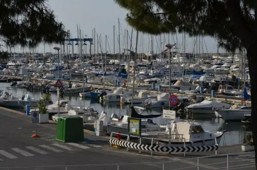 Beach & Waterfront