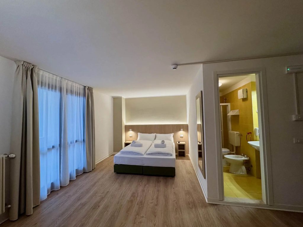 Hotel Antares — 5