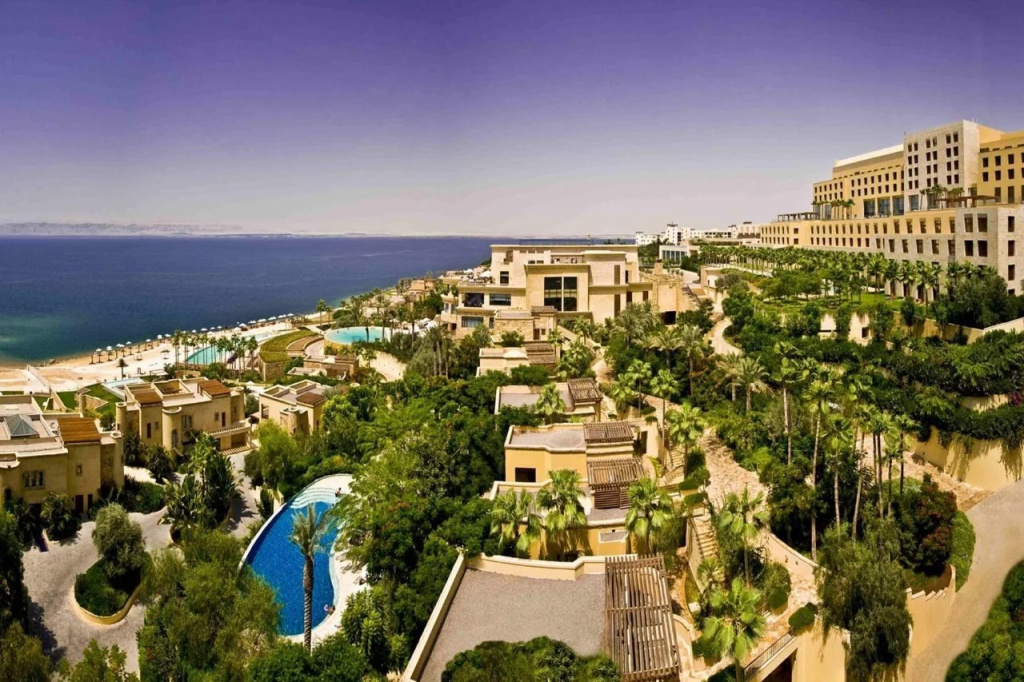 Beach & Waterfront
