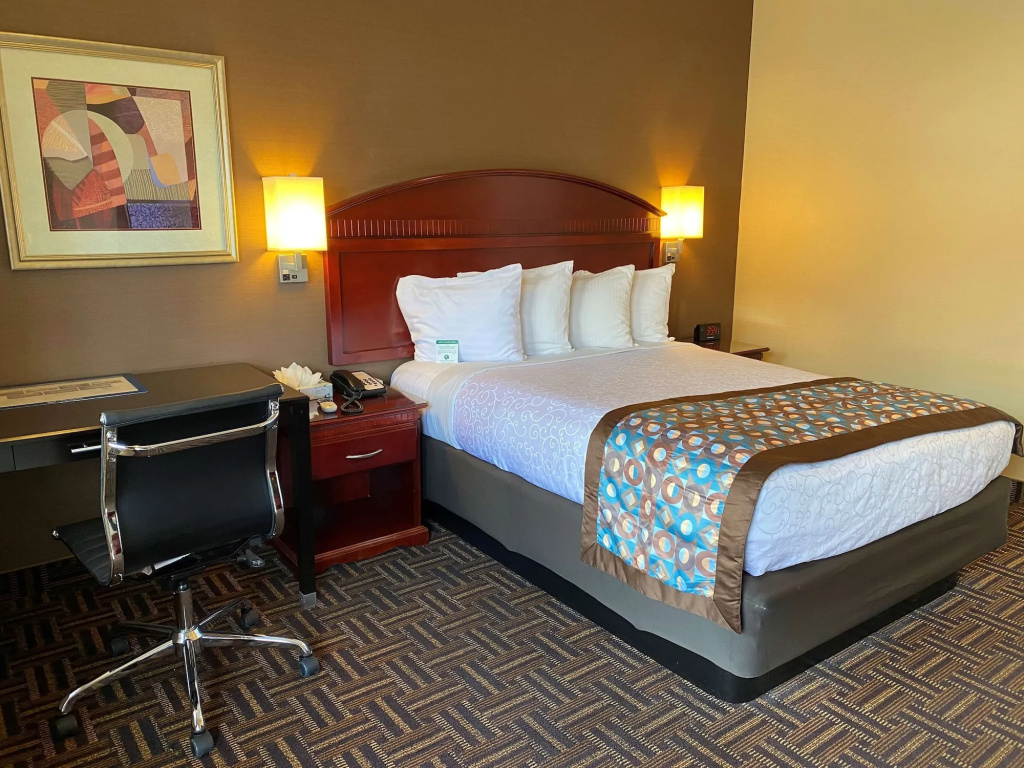 Отель Best Western Pasadena Inn в Лос-Анджелесе