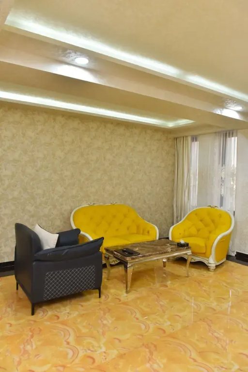 Deluxe Suite