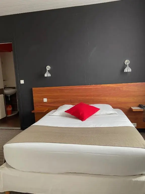 Hotel De France - Restaurant L'insolite - Chambres