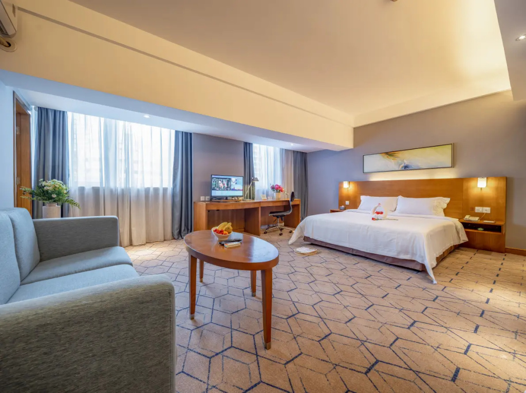 Deluxe Double room (full double bed)