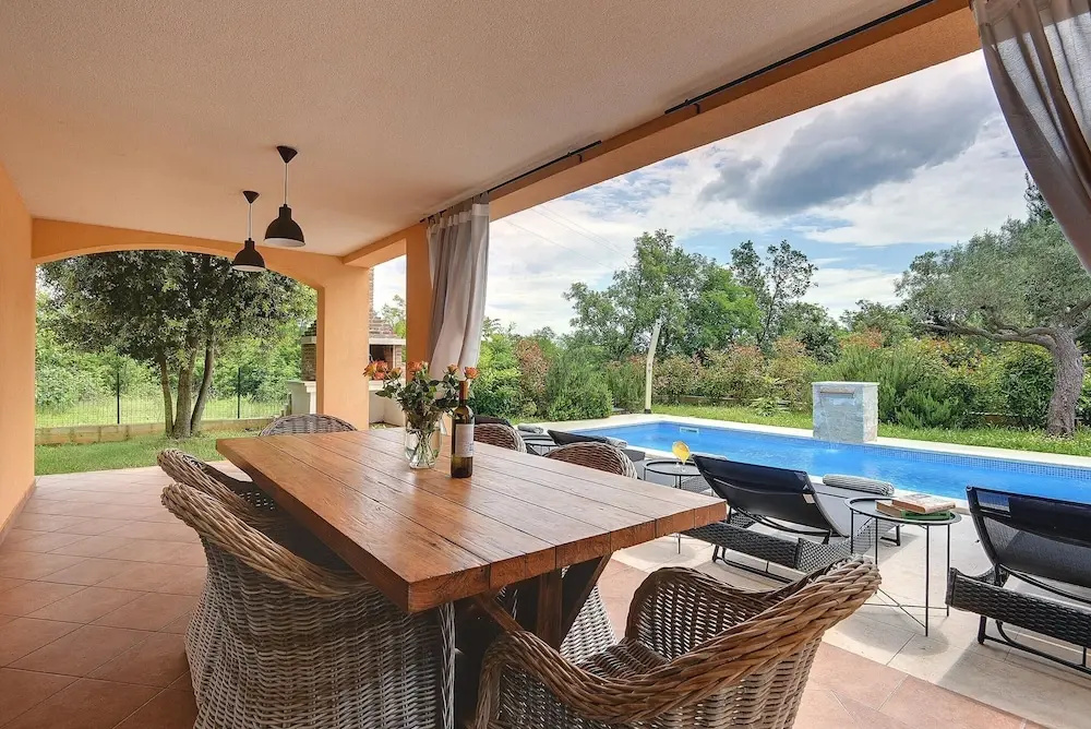 Villa in Rakalj Near Beaches With Pool