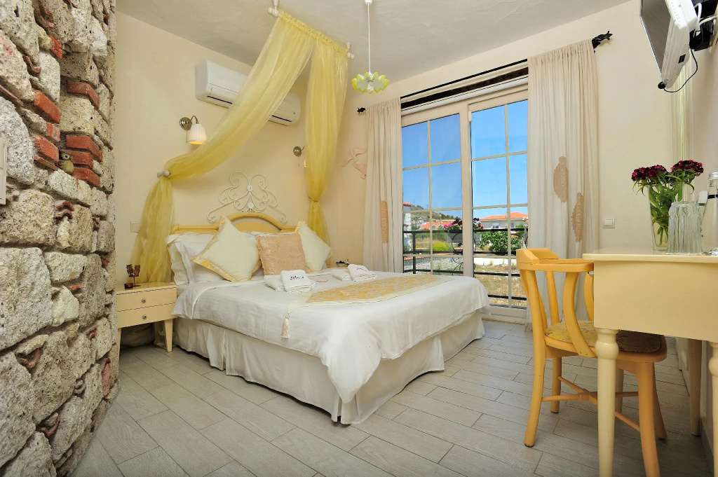 Standard room with balcony