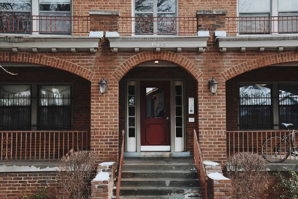 Vintage MW 1BR With Full Kitchen by Zencity