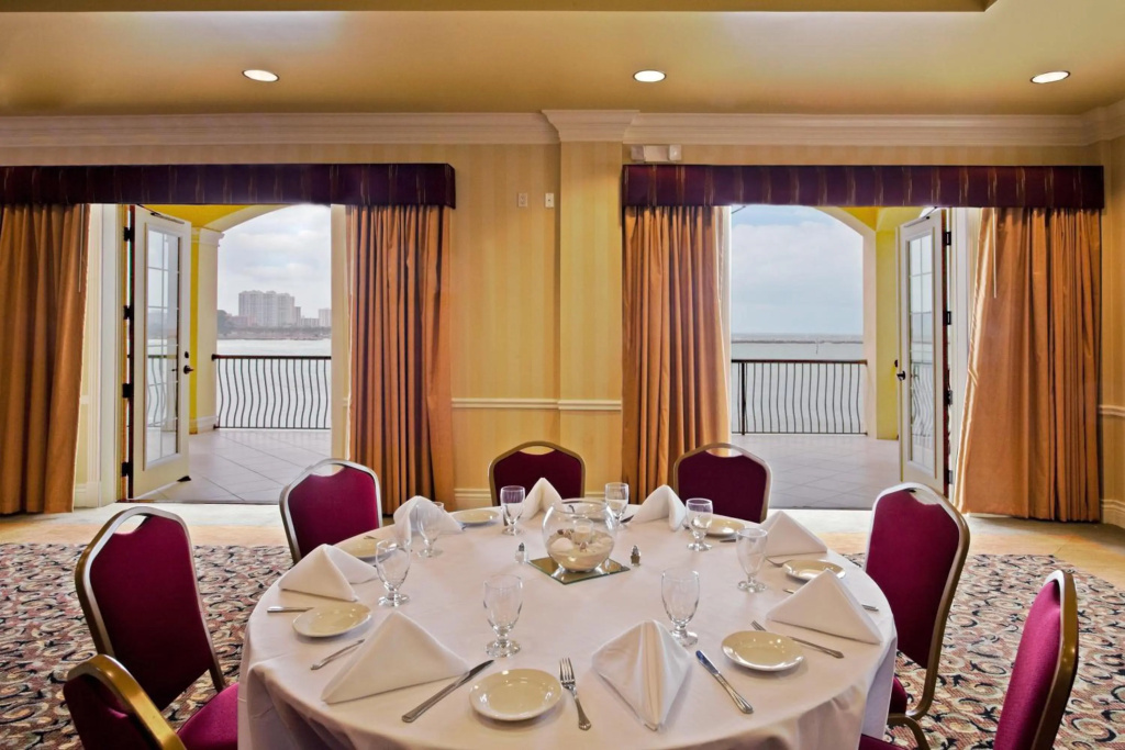 Holiday Inn & Suites Clearwater Beach by IHG - Général