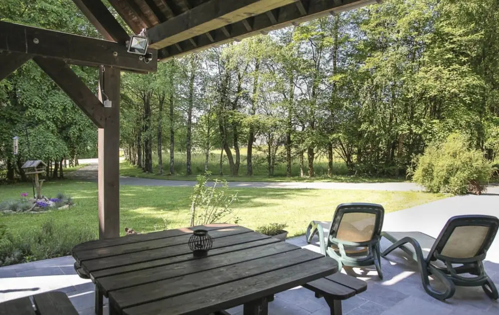 Charming Holiday Home in Nature