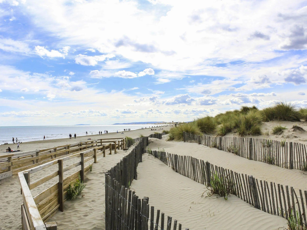 Beach & Waterfront
