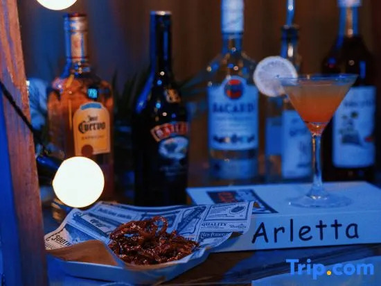 Weizhou Island Versailles Sea View Resort wine — фото 2