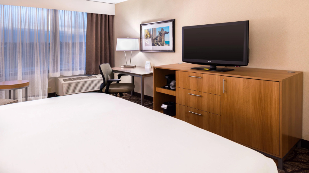 Holiday Inn Hotel & Suites Warren by IHG - фото 6