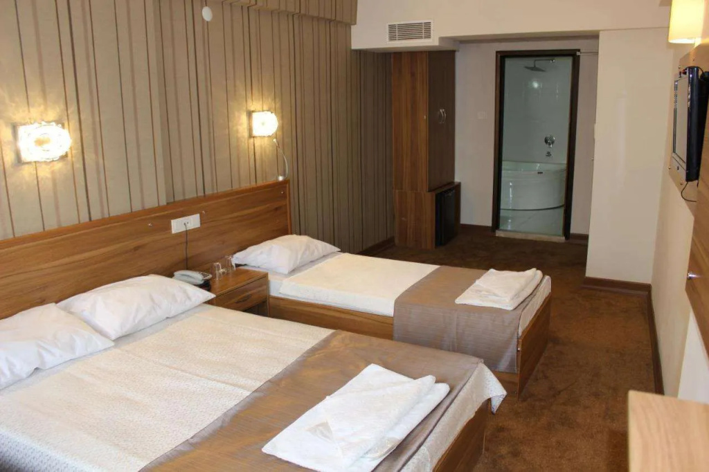 Grand Laleli Hotel — фото