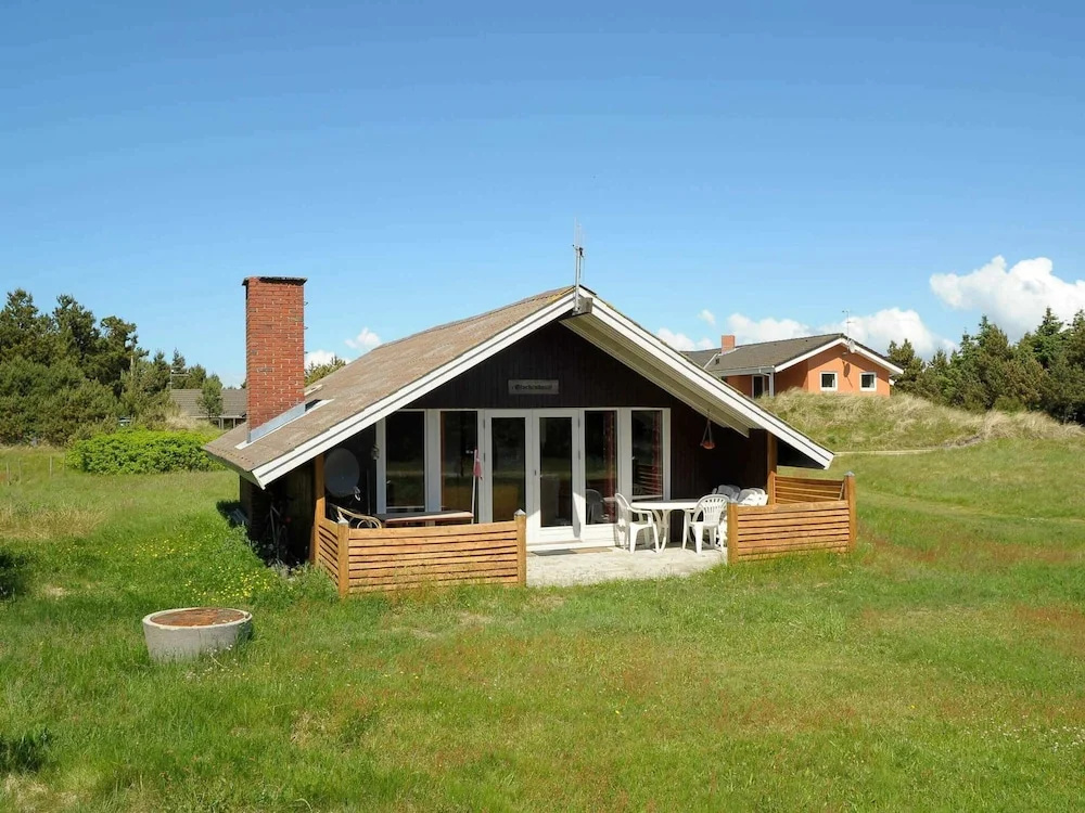 6 Person Holiday Home in Vejers Strand-by Traum