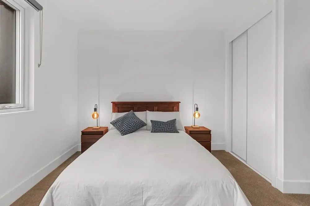 London - 1 Bed Apartment - Sleeps 2 - Long Stays