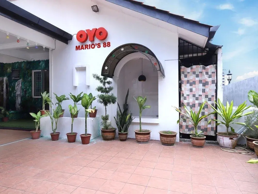 OYO 993 88 Mario's