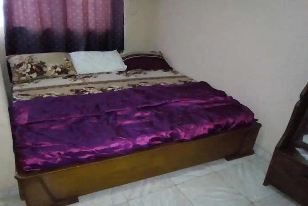 Executive Double room (full double bed)