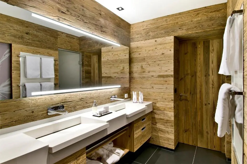 2 Bedrooms Suite
