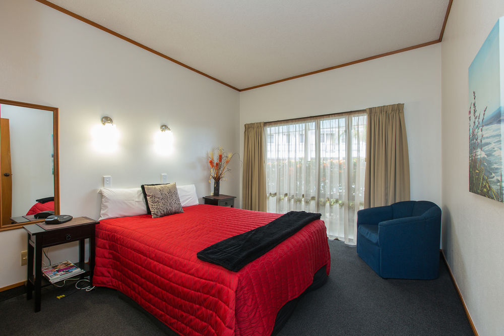 Summit Motor Lodge by null