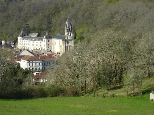 Belle Vue 2. Best view of BRANTOME and its Abbey