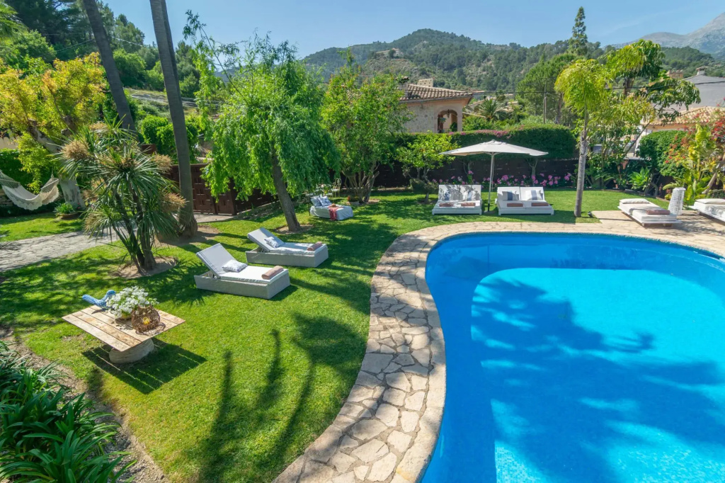 LA FONT (MANCOR) - Fabulous house with private pool at the foot of the mountains. Free WIFI.